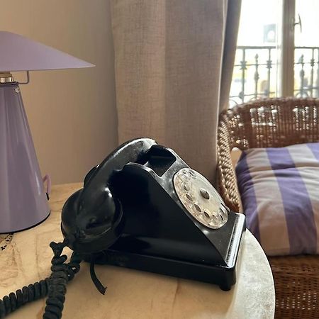 Un Fabuleux Decor Pour Un Chaleureux Appartement Париж Екстериор снимка